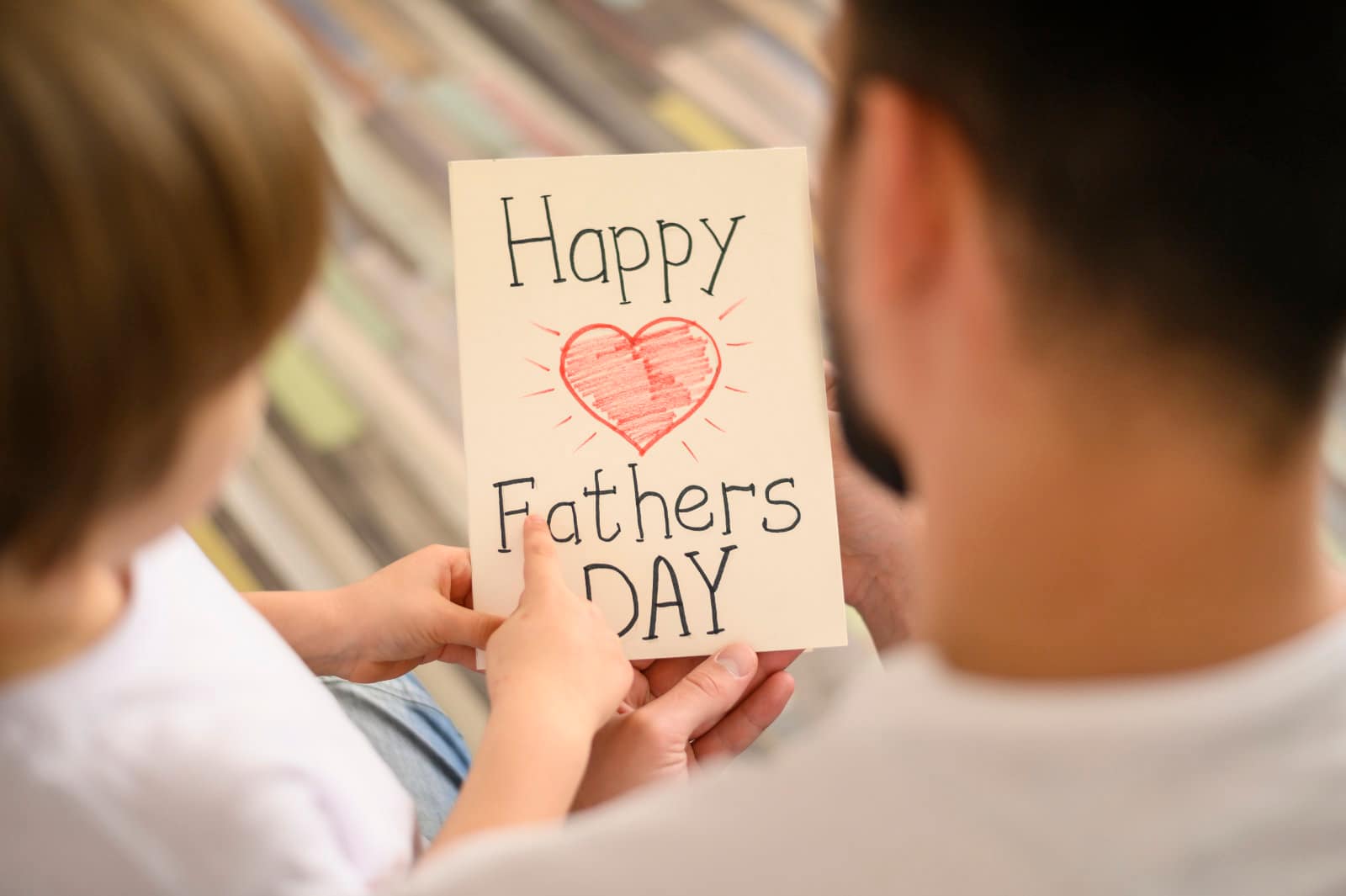 Read more about the article Father’s Day Balloon Ideas That Dad Will Actually Love
